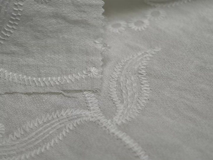Viscose Plain Weave Fabric Without Elasticity Embroidery price